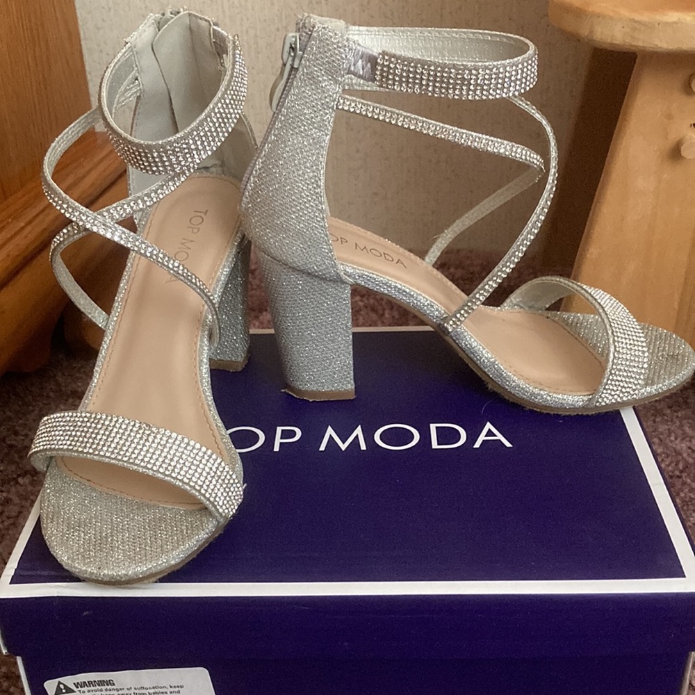 High heels - Picture 3 of 3